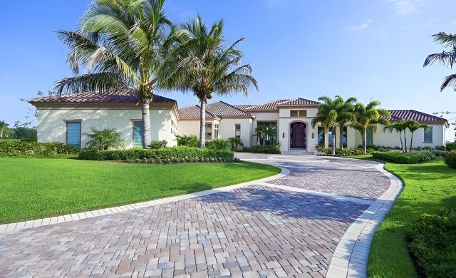 Creating Stunning Outdoor Spaces with Jacksonville Hardscape Design
